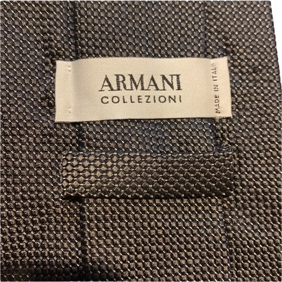 Giorgio Armani Collezioni Pure Silk Tie - Picture 5 of 5